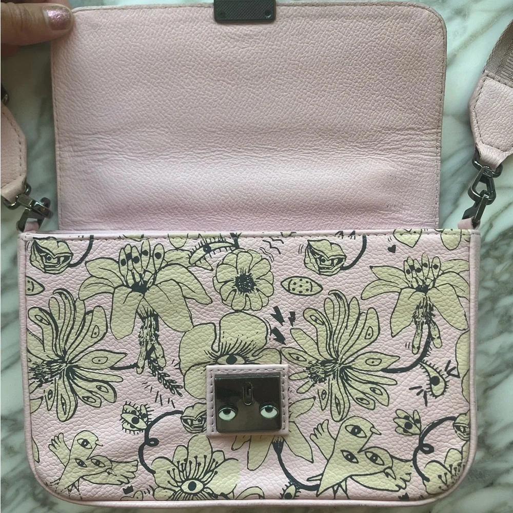 Pink Min & Mon Women's Bag with Artistic Design with the iconic eyes - Picture 2 of 10